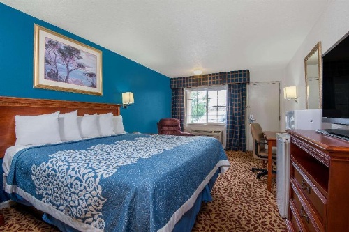 Knights Inn Colorado Springs Central image 24